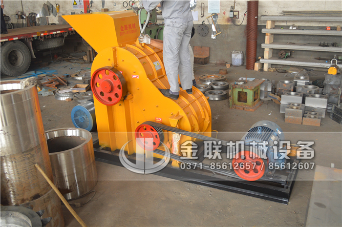 河南原煤破碎機(jī)哪個廠家價(jià)格低,可以選擇的型號多嗎? 河南原煤破碎機(jī)哪個廠家價(jià)格低,可以選擇的型號多嗎?