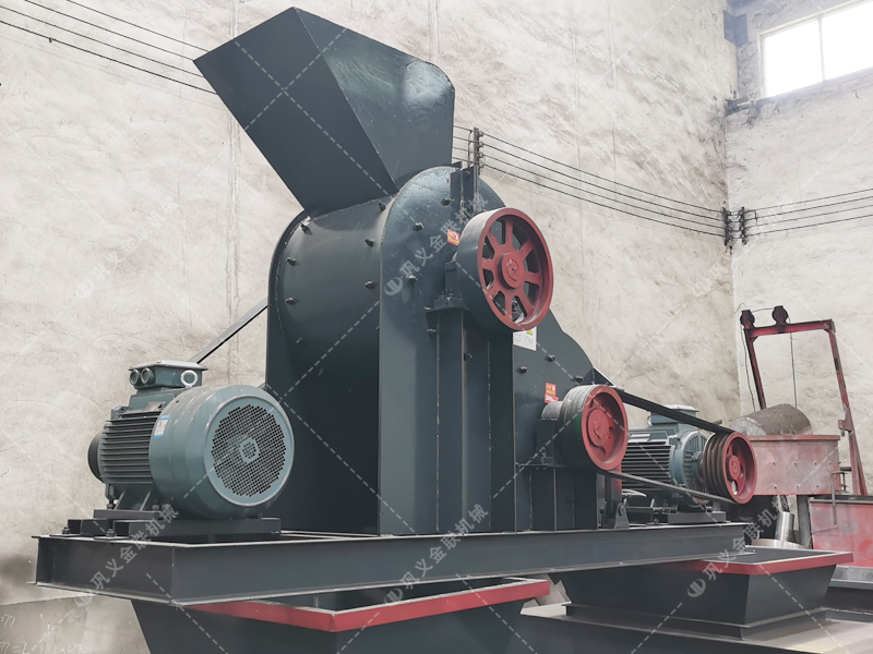 中型無篩底雙級破碎機設備發貨圖片