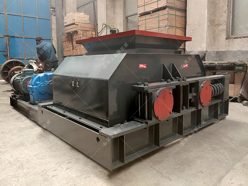 600X900雙齒輥破碎機(jī)發(fā)貨圖片_發(fā)往安徽淮南_破碎煤矸石 600X900雙齒輥破碎機(jī)發(fā)貨圖片_發(fā)往安徽淮南_破碎煤矸石