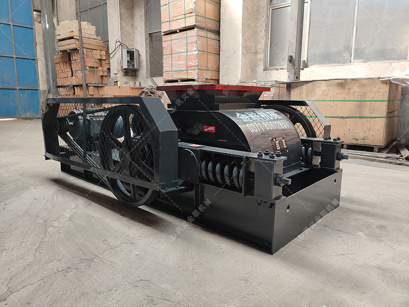 2PGC400X400雙齒輥破碎機發貨圖片_發往廣西百色_破碎錳礦 2PGC400X400雙齒輥破碎機發貨圖片_發往廣西百色_破碎錳礦