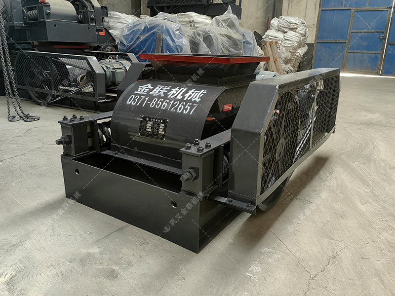 2PGC400X400雙齒輥破碎機發貨圖片_發往廣西百色_破碎錳礦