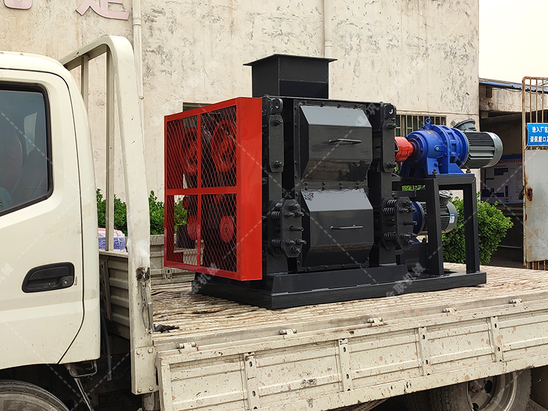 4PG0404小型四輥破碎機發貨圖片_發往江蘇常州_破碎高嶺土 4PG0404小型四輥破碎機發貨圖片_發往江蘇常州_破碎高嶺土