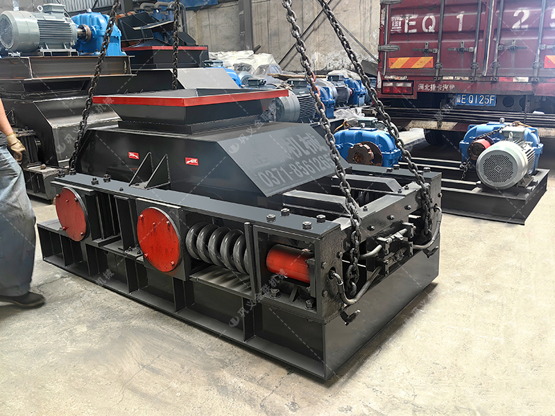 2PG800x600對輥破碎機(jī)發(fā)貨圖片_發(fā)往廣東連州_破碎石英石 2PG800x600對輥破碎機(jī)發(fā)貨圖片_發(fā)往廣東連州_破碎石英石