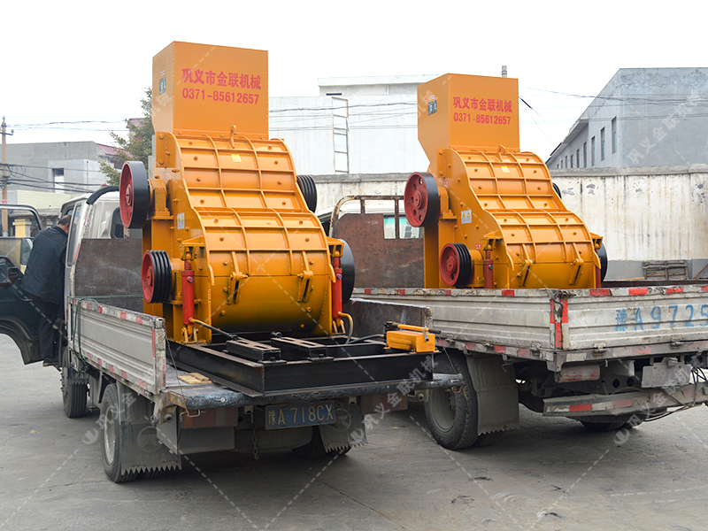 兩臺800X800雙級粉碎機發貨圖片_發往廣西南寧_破碎鐵礦石 兩臺800X800雙級粉碎機發貨圖片_發往廣西南寧_破碎鐵礦石