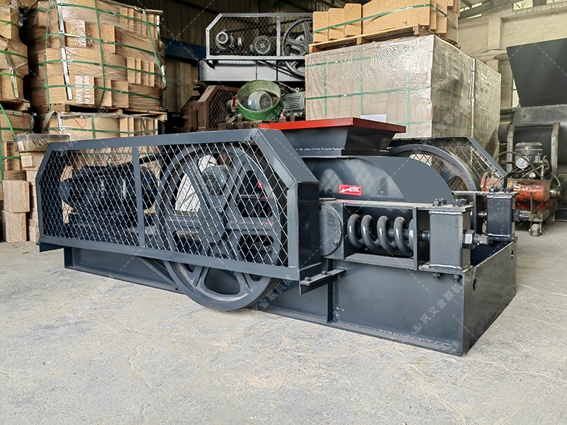 2pg400X250小型對(duì)輥破碎機(jī)發(fā)貨圖片_發(fā)往江蘇連云港_破水渣 2pg400X250小型對(duì)輥破碎機(jī)發(fā)貨圖片_發(fā)往江蘇連云港_破水渣