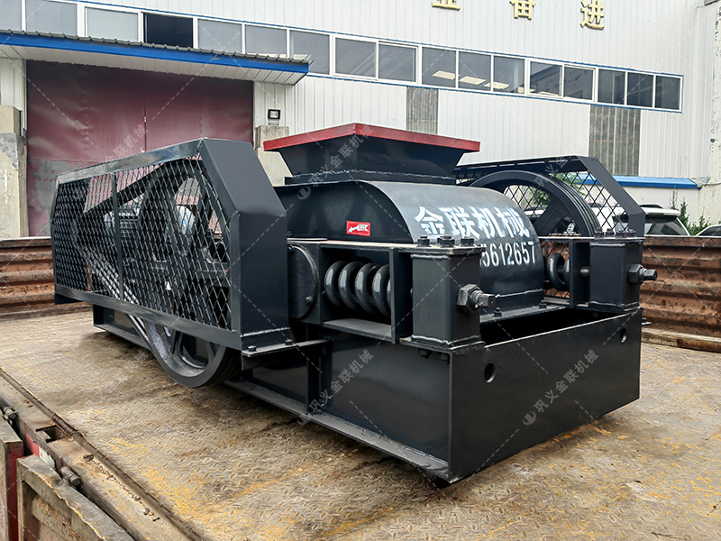 2pg400X250小型對(duì)輥破碎機(jī)發(fā)貨圖片_發(fā)往江蘇連云港_破水渣 2pg400X250小型對(duì)輥破碎機(jī)發(fā)貨圖片_發(fā)往江蘇連云港_破水渣