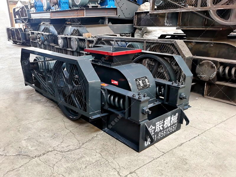 2PG400X400小型對輥破碎機(jī)發(fā)貨圖片_發(fā)往山東鄹平_破碎焦炭 2PG400X400小型對輥破碎機(jī)發(fā)貨圖片_發(fā)往山東鄹平_破碎焦炭